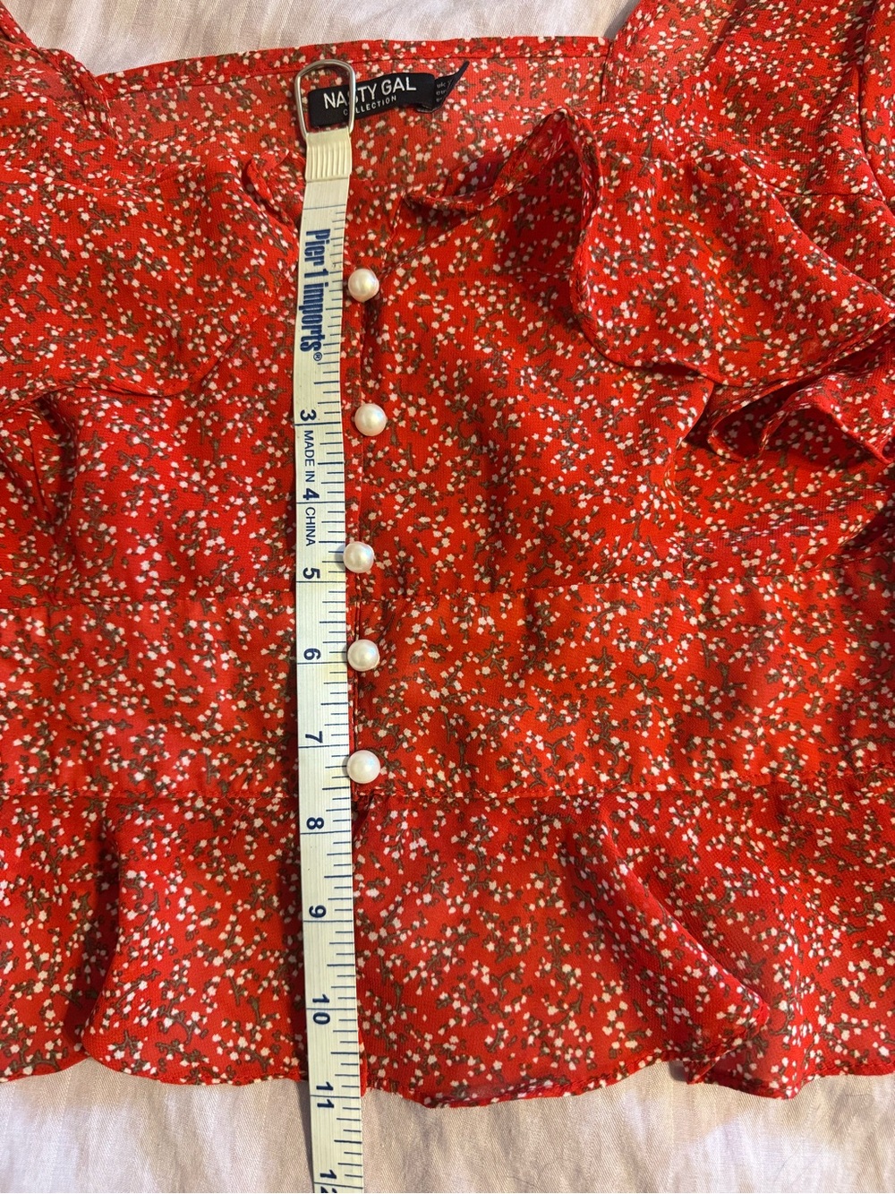 Nasty Gal Red Floral Ruffle Peasant Button Top. Size 10, Just adorable 🥰 - Picture 13 of 15